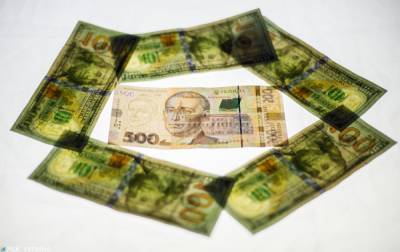 Курс доллара на межбанке поднялся к уровню 28 гривен