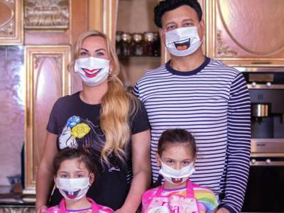 Еще одна украинская звезда подхватила коронавирус: болеет вся семья