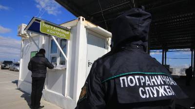 Смоленские пограничники не пустили в Россию десять нелегалов