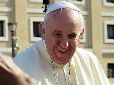Папа Римский назвал удовольствия от секса с любимым человеком или хорошей еды «божественными»