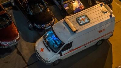 В Петербурге пешехода подбросило в воздух после наезда автомобиля — видео