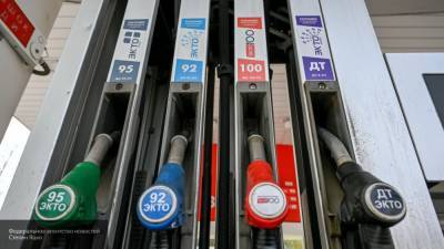 Российские автовладельцы пересели на более дешевый бензин