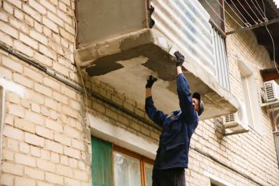 Кто должен ремонтировать балконы в волгоградских многоэтажках