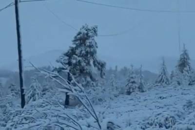 В Окинском районе Бурятии второй день подряд идет снег