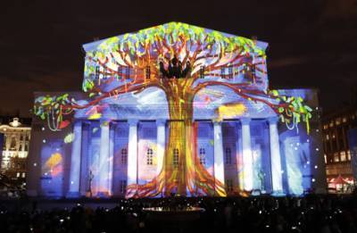 Коронавирус сорвал юбилейный фестиваль «Круг света» в Москве