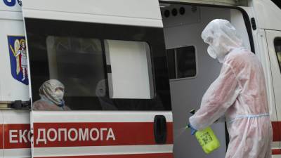 На Украине за сутки выявили 3103 случая коронавируса