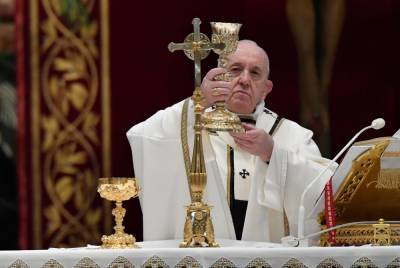Удовольствие от Бога: Папа Римский одобрил удовольствие от еды и секса