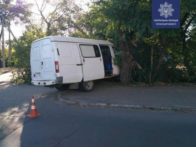 В Лисичанске пьяный вусмерть водитель микроавтобуса устроил ДТП