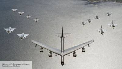 Forbes: США специально подставили бомбардировщики B-52 под радары России