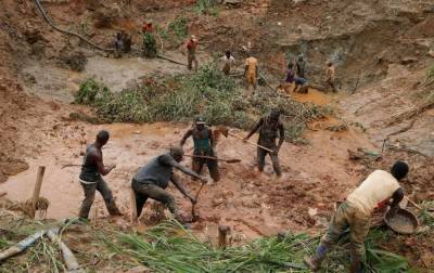 В Конго из-за обвала золотых рудников погибли более 50 человек