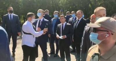 Зеленский высказал свои претензии к сторонниками партии Шария, видео