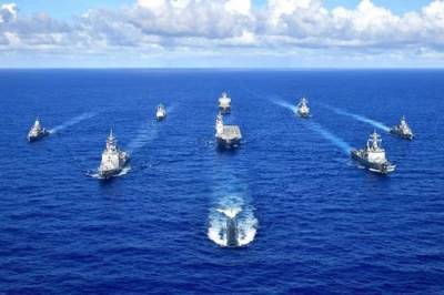 США ведут совместные с союзниками военно-морские учения недалеко от берегов Китая