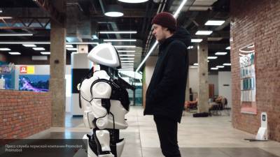 Техноблогер Николаев назвал профессии, в которых людей скоро заменят роботы