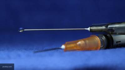 Британская компания AstraZeneca возобновила испытания вакцины от COVID-19