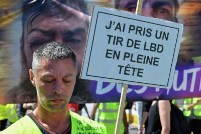 На акции «жёлтых жилетов» в Париже задержаны 256 человек