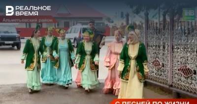 В Татарстане «Абдрахмановские бабушки» проголосовали в народных костюмах — видео