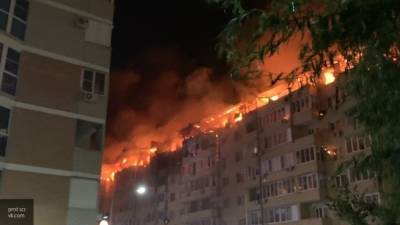 Очевидцы предоставили видео крупного пожара в жилой многоэтажке Краснодара