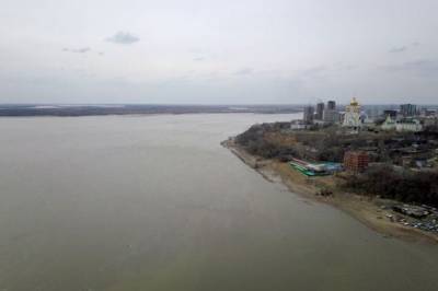 Паводок в Хабаровском крае подтапливает дороги и частные подворья