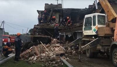 В Приморском крае после взрыва частично обрушился дом