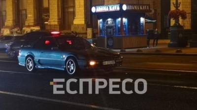 На Майдане авто сбило женщину, которая "забыла" о подземном переходе