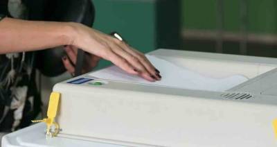 Избирательные участки открылись в двух районах Москвы