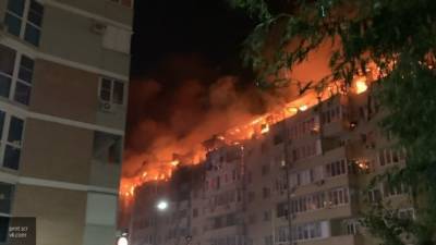 Пожарные потушили крупное возгорание в многоэтажном доме в Краснодаре