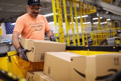 Amazon нанимает 33 тысячи сотрудников на фоне безработицы и массовых сокращений в США - Cursorinfo: главные новости Израиля - cursorinfo.co.il - США - Израиль