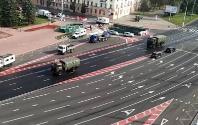 В Минск перед началом акций протеста стягивают военную технику