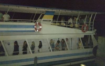 В Черкассах посреди Днепра заглох теплоход, часть пассажиров эвакуировали - rbc.ua - Украина - Италия - Одесса - Черкассы - Черкассы
