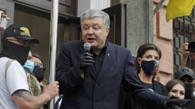 «Украинская апатия» может помешать Порошенко свергнуть Зеленского