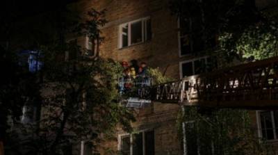 В Киеве из-за пожара в многоэтажке эвакуировали 33 человека