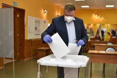 Любимов проголосовал на выборах в Рязанскую областную Думу