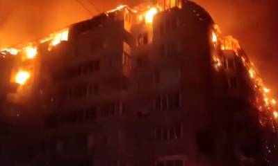 В Краснодаре всю ночь тушили 8-этажный дом: сгорел целый этаж