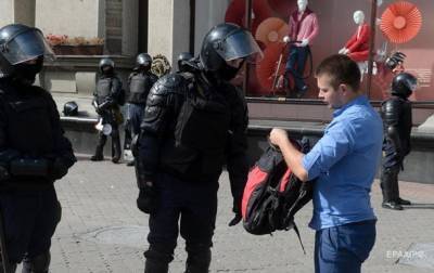 На протестах в Минске начались задержания
