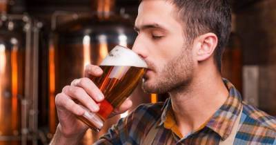 Сколько пить холодного пива в жару — ученые объяснили