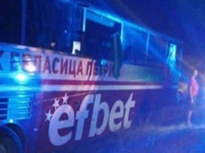 В Болгарии произошла авария с участием автобуса, перевозившего футбольную команду