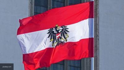 Канцлер Австрии объявил о начале второй волны COVID-19 в стране