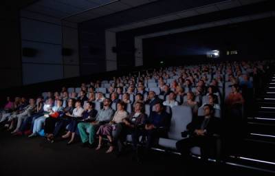 Кинотеатры России на выходных посетили миллион человек