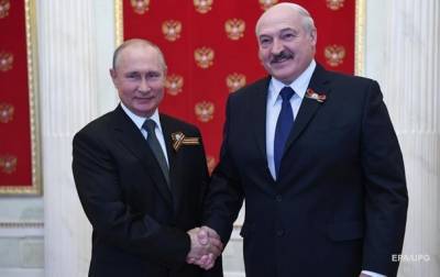 Путин не верит в свержение Лукашенко - Bloomberg