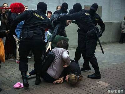 В Витебске протестующих разгоняли водометом, задержаны 18 человек
