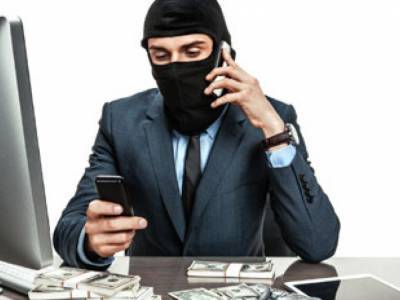 В Винницкой области телефонный мошенник обманул 70-летнюю женщину на 19 тысяч долларов