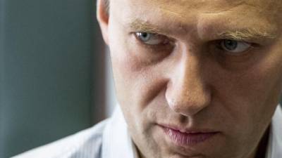 Профессор Зубов объяснил, почему именно сейчас спецслужбы пошли на отравление Навального