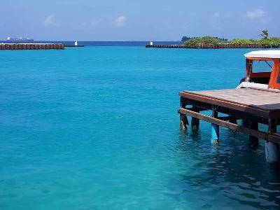Роскошный отель на Мальдивах предлагает открыть офисы на удаленке за $23 250