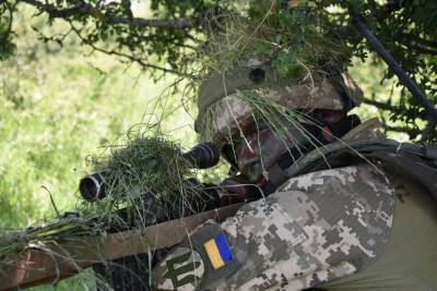 ЛНР: Украинские боевики обстреляли из гранатомета район Желобка