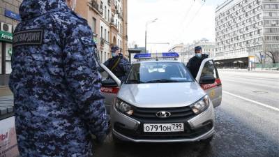Крупную партию наркотиков изъяли на севере Москвы