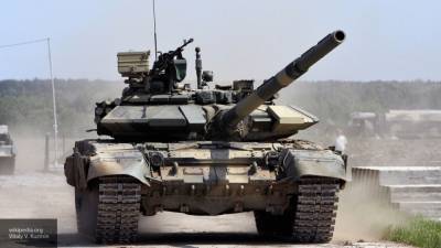 Разработчик сравнил танки Т-90М и "Армата"