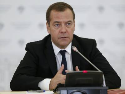 Человек, который щелкал: Какие жанры фотографии успел освоить Дмитрий Медведев