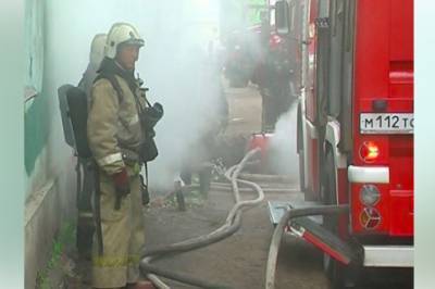 Пожарные устранили возгорание в жилом доме в Хабаровске