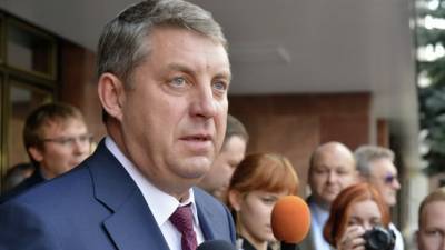 Губернатор Брянской области побеждает на выборах главы региона