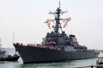 Силы Балтийского флота отслеживают действия американского эсминца Ross